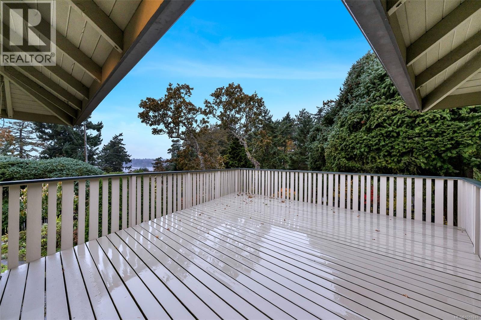 2850 Sea View Road, Saanich