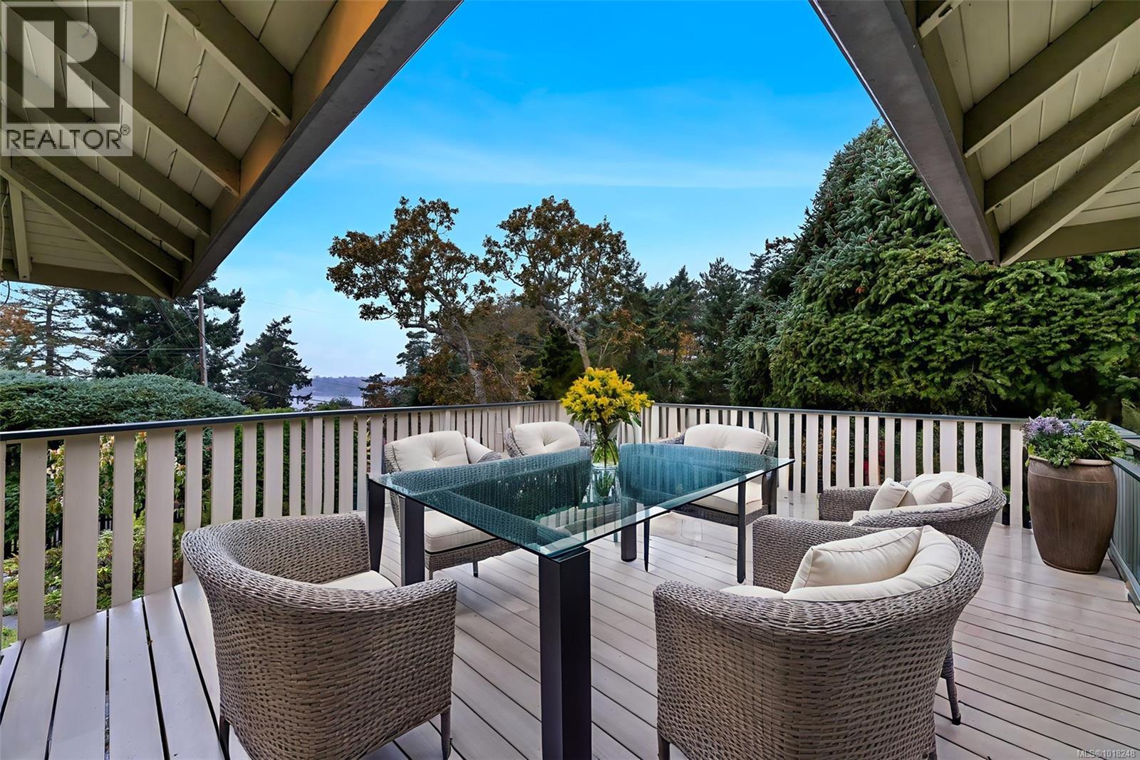 2850 Sea View Road, Saanich