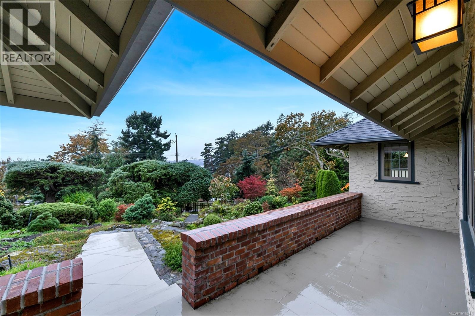 2850 Sea View Road, Saanich