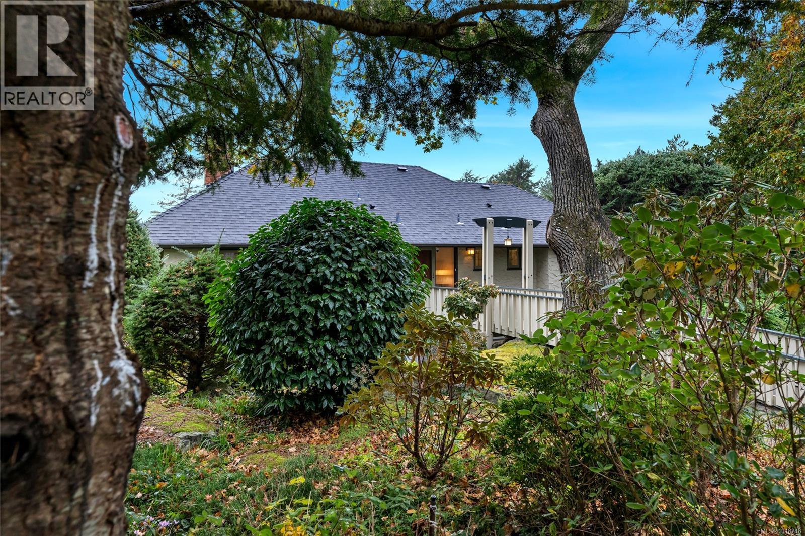 2850 Sea View Road, Saanich