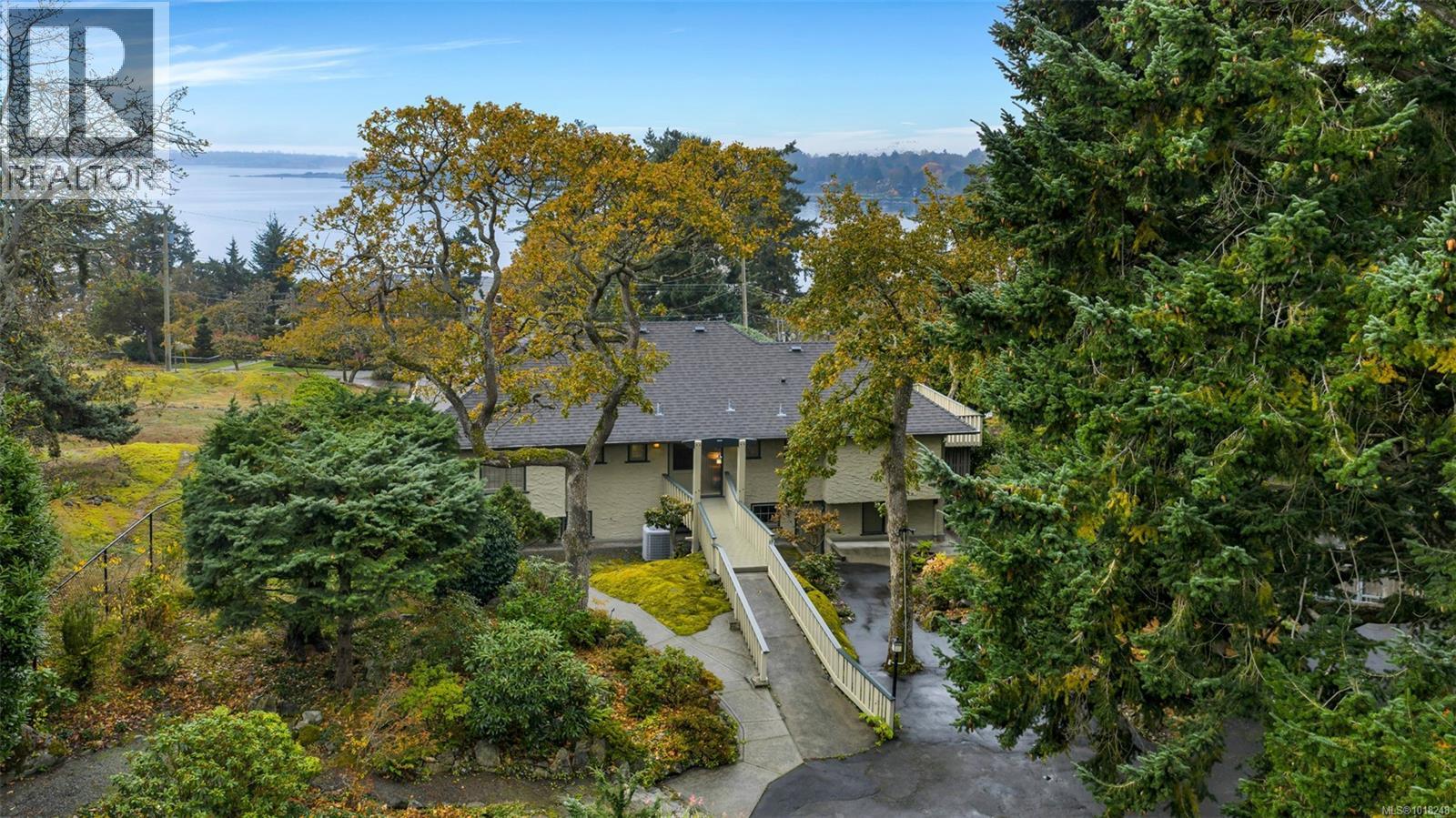 2850 Sea View Road, Saanich