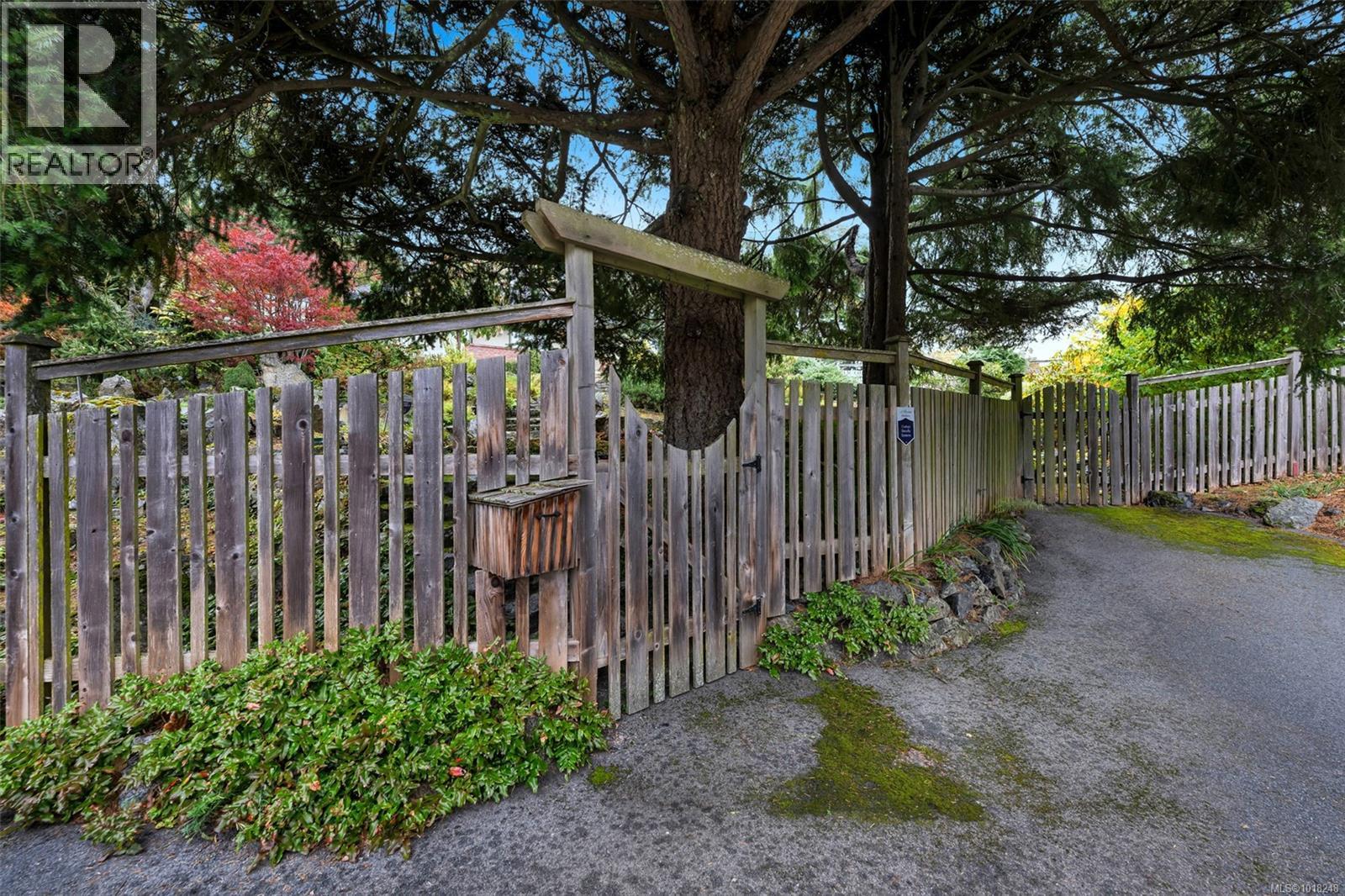 2850 Sea View Road, Saanich