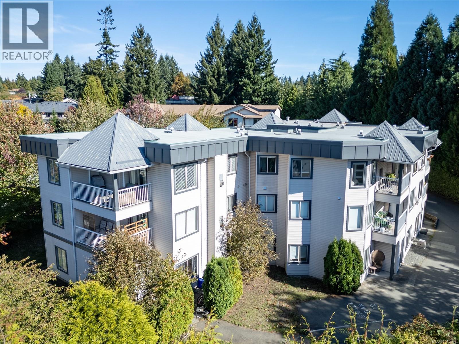 4685 Alderwood Pl, Courtenay - Exteriors - Drone/Aerial View - Photo 6