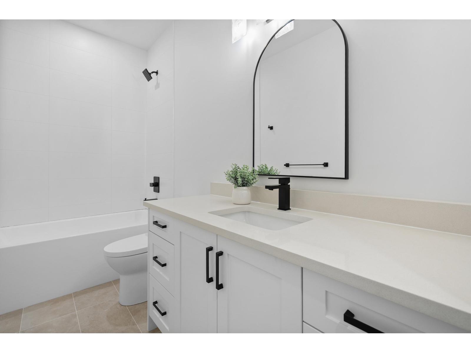 16243 10 AVENUE, Surrey