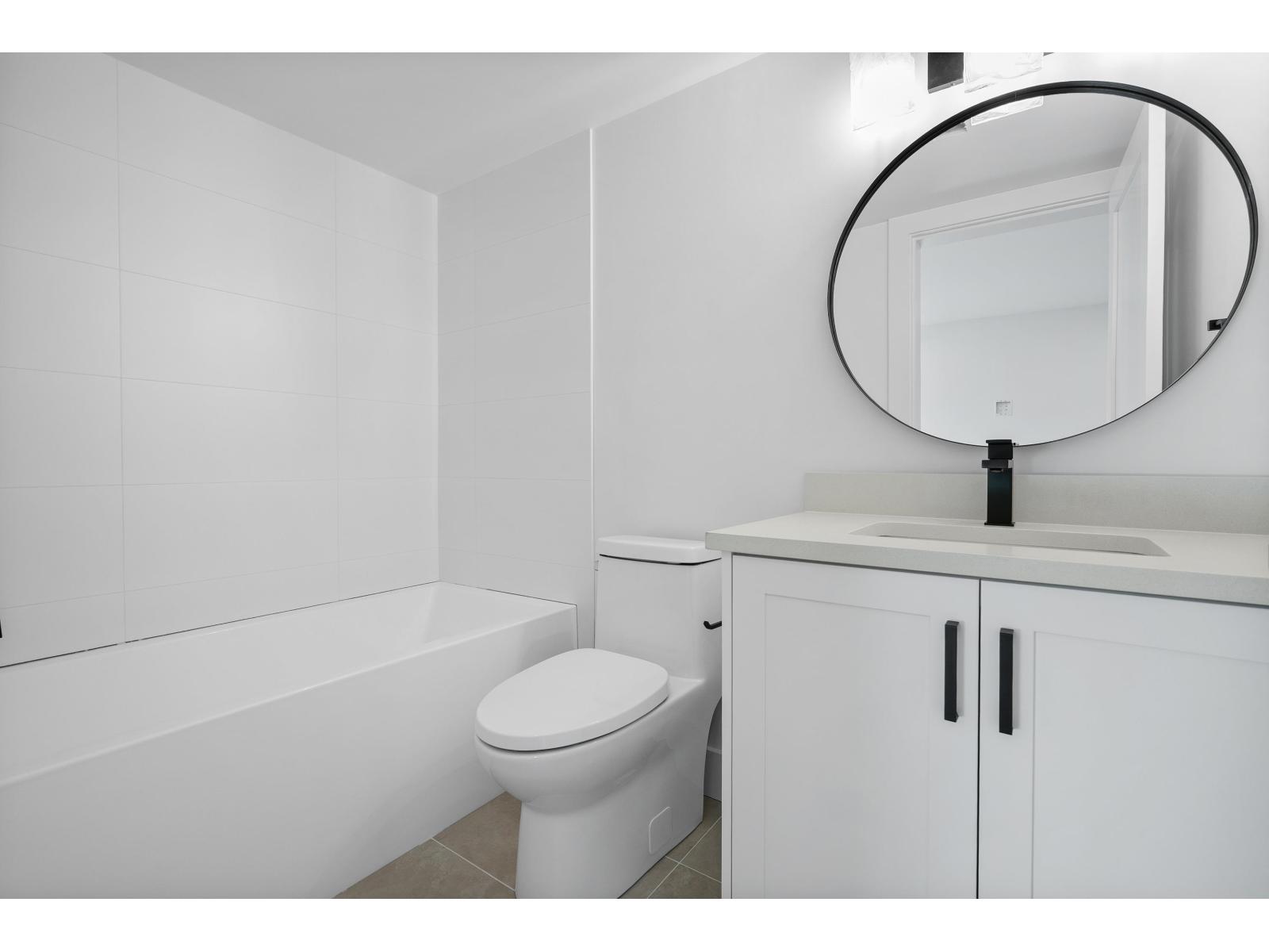 16243 10 AVENUE, Surrey