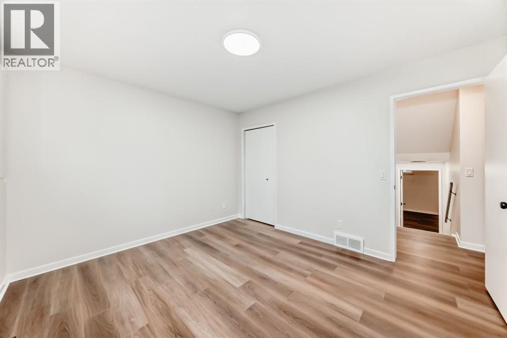 6525 & 6527 58 Street NW, Calgary, Alberta