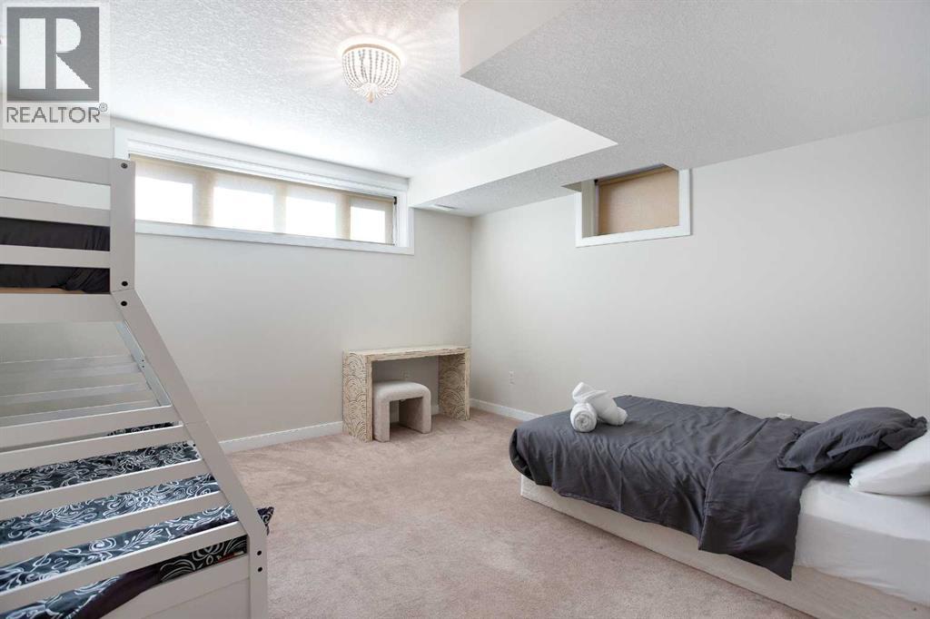 Single Family House for Sale in   Memorial Drive NW Sunnyside Calgary 