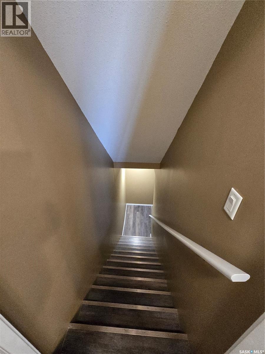 6 815 5th STREET NE — photo 31