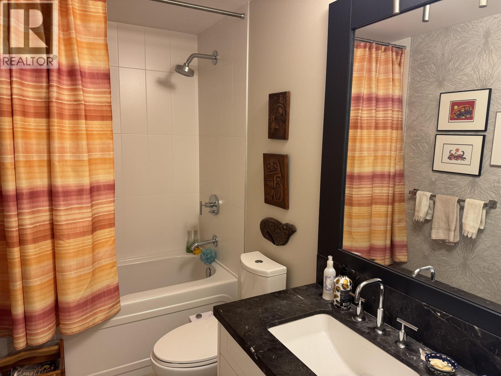 206 5665 TEREDO STREET, Sechelt