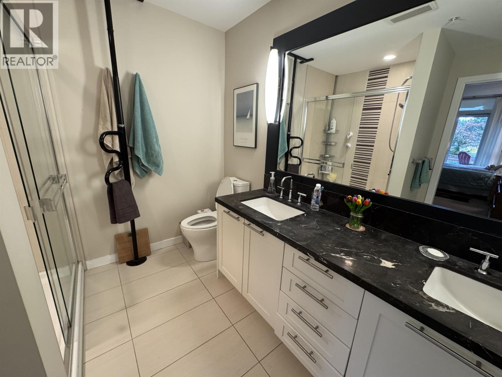 206 5665 TEREDO STREET, Sechelt