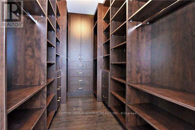 107 QUEEN FILOMENA AVENUE, Vaughan (Patterson), Ontario