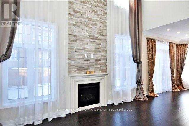 Single Family House for Sale in  QUEEN FILOMENA AVENUE Vaughan (Patterson) 