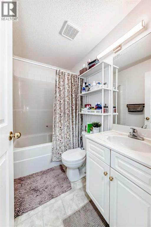 Single Family House for Sale in  Bridlewood Court SW Bridlewood Calgary 