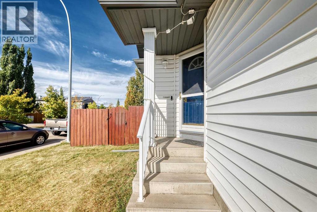 Single Family House for Sale in  Bridlewood Court SW Bridlewood Calgary 