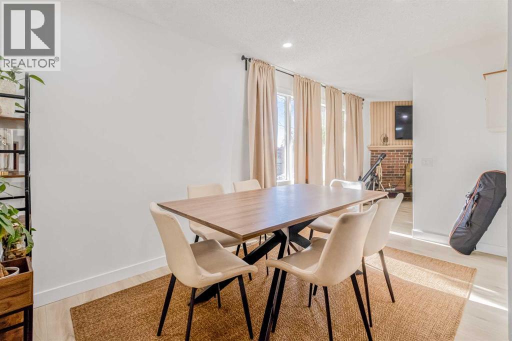 Single Family House Bungalow for Sale in  Dovercliffe Way SE Dover Calgary 