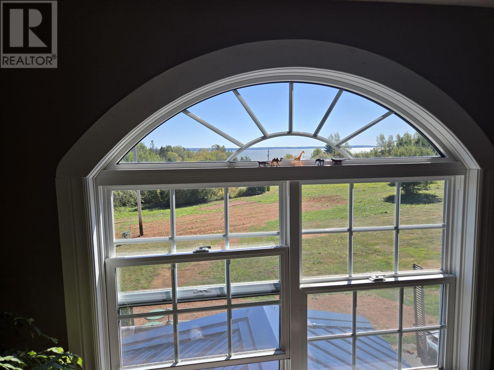 Property 23 of 31 of 4857 HIGHWAY 2