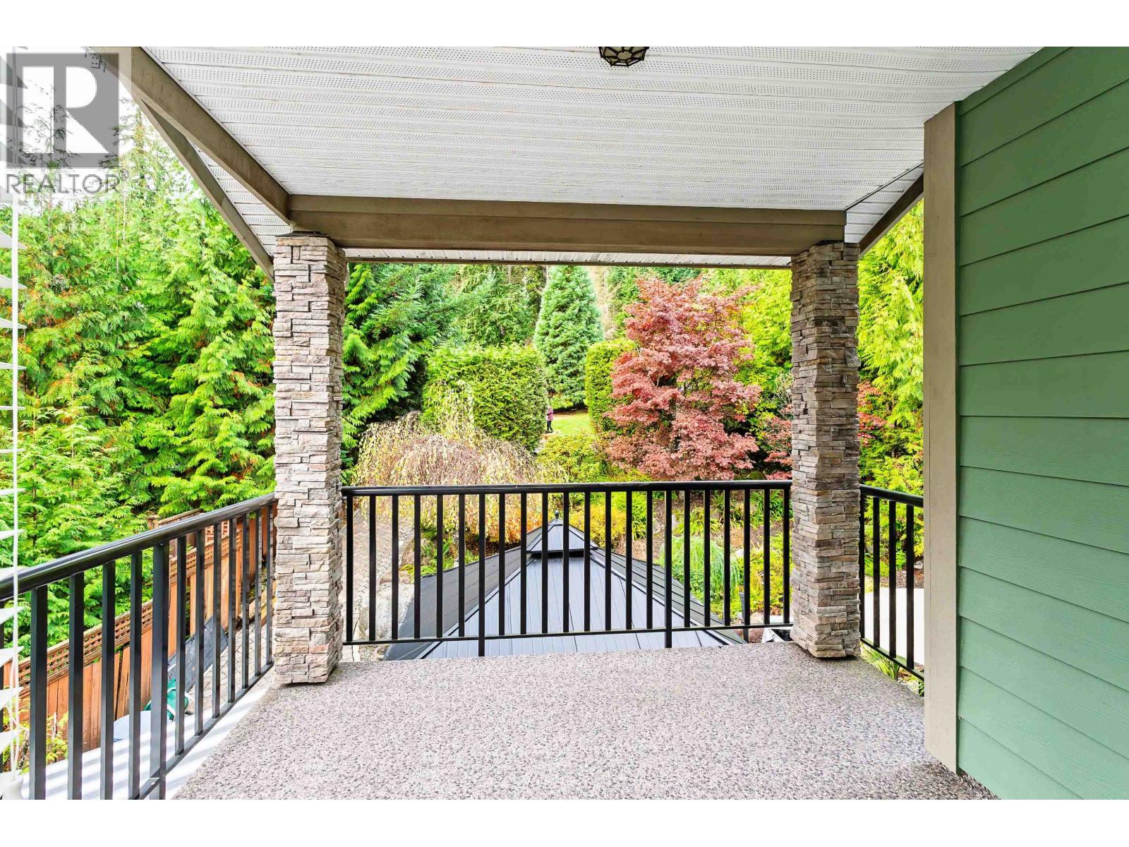 2915 FERN DRIVE, Anmore