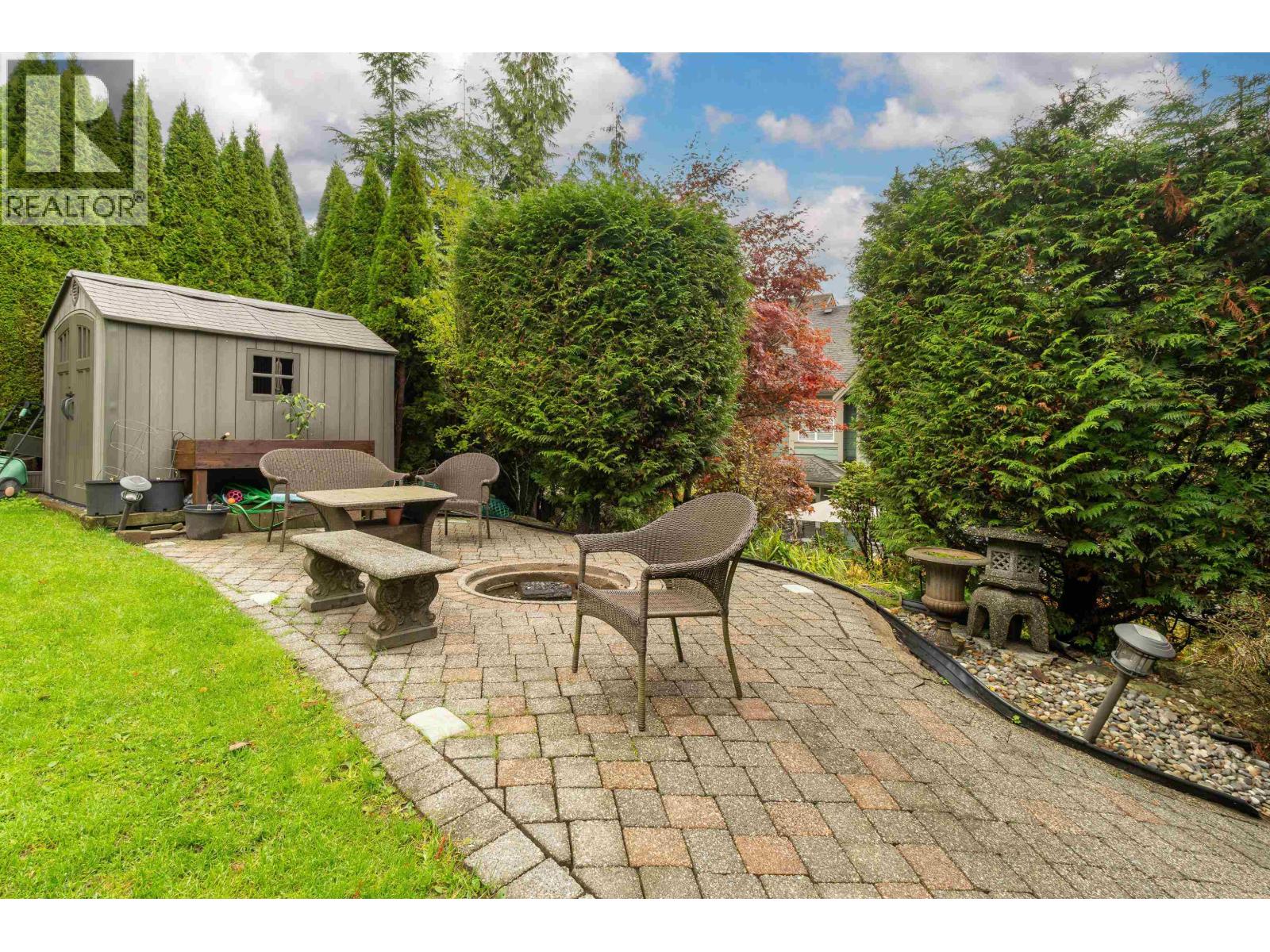 2915 FERN DRIVE, Anmore