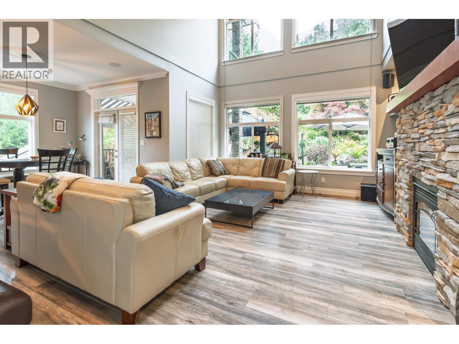 2915 FERN DRIVE, Anmore