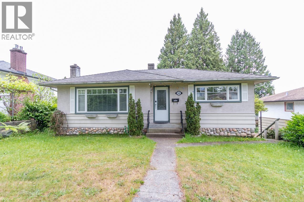 341 W 24TH STREET, North Vancouver