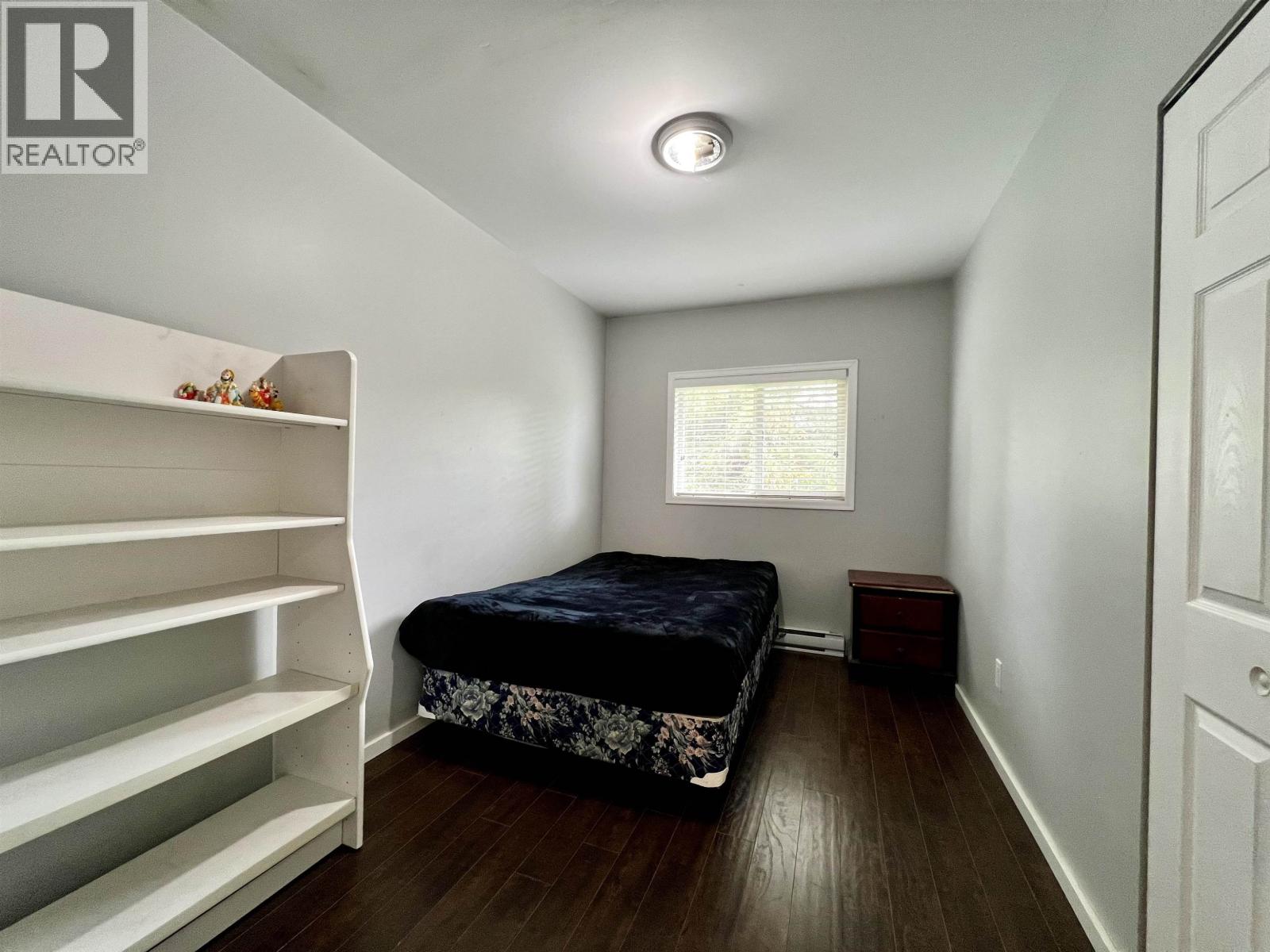 897-899 SUMMIT AVENUE