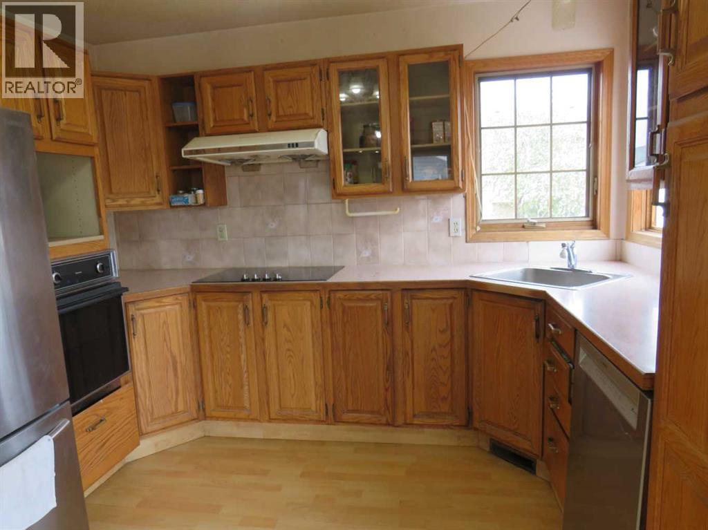 Single Family House for Sale in  La Valencia Gardens NE Monterey Park Calgary 