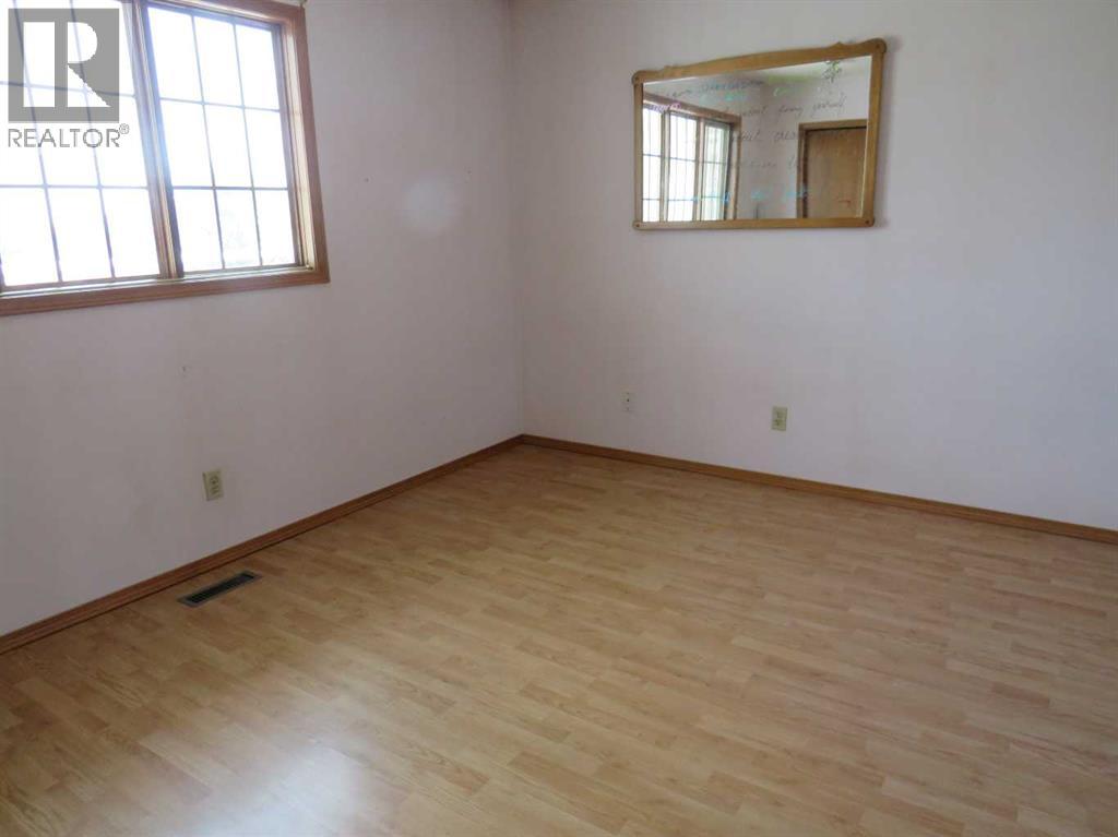 Single Family House for Sale in  La Valencia Gardens NE Monterey Park Calgary 
