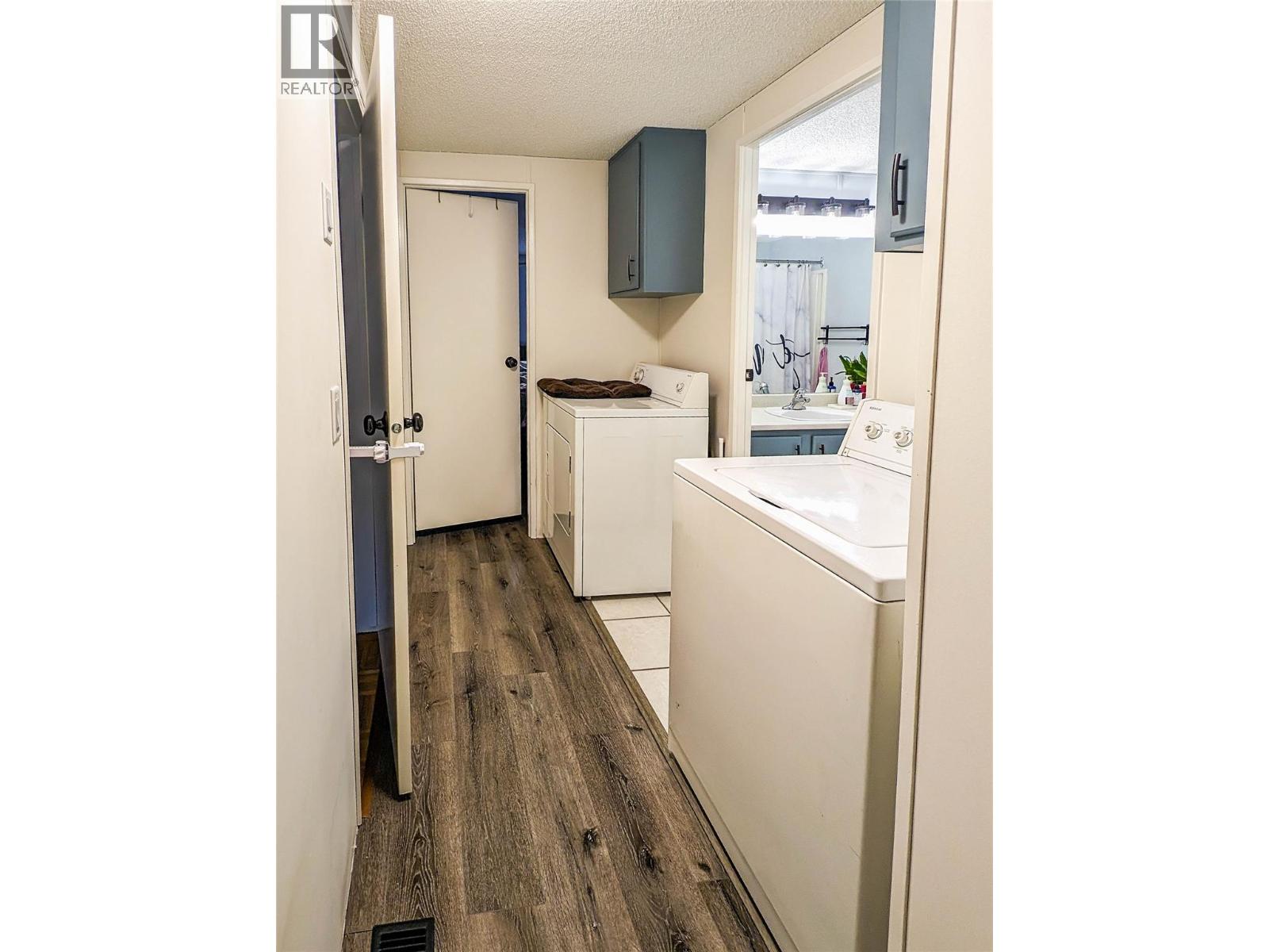  6721 51 Street Northeast, Salmon Arm