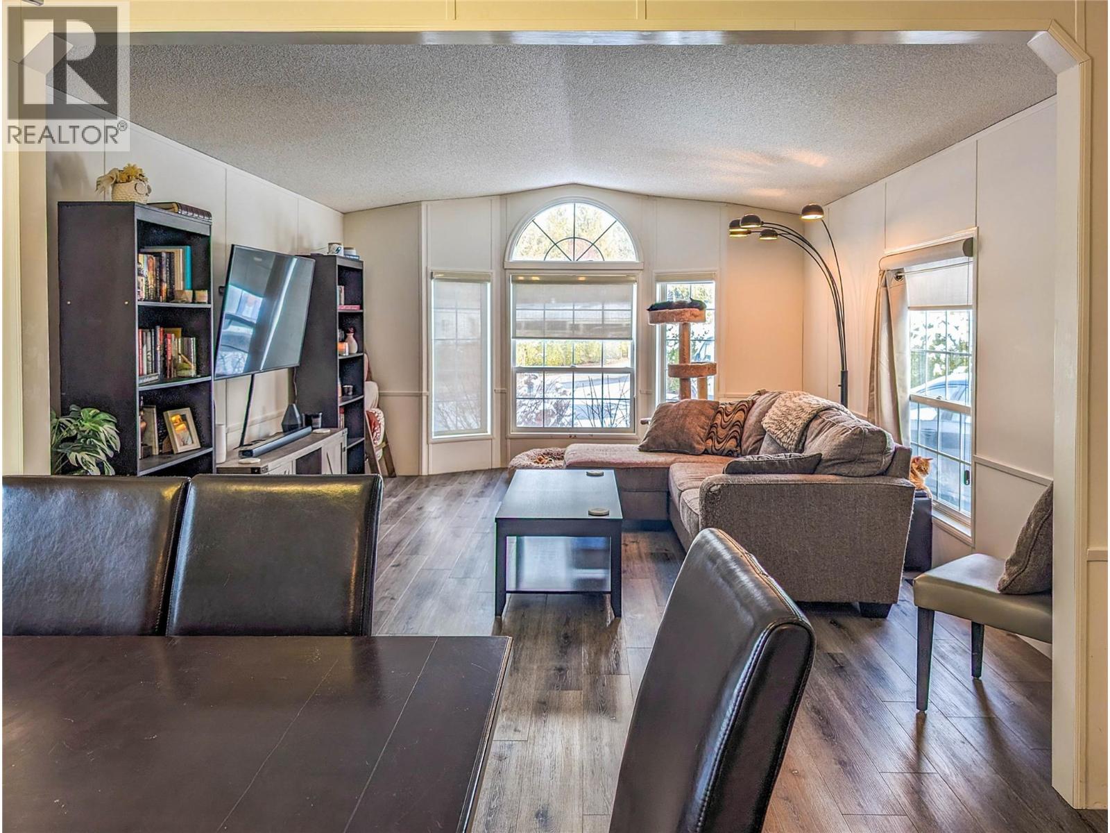  6721 51 Street Northeast, Salmon Arm