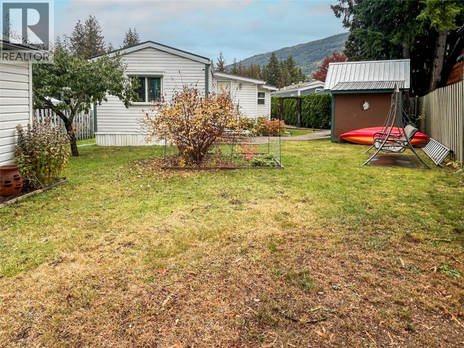  6721 51 Street Northeast, Salmon Arm