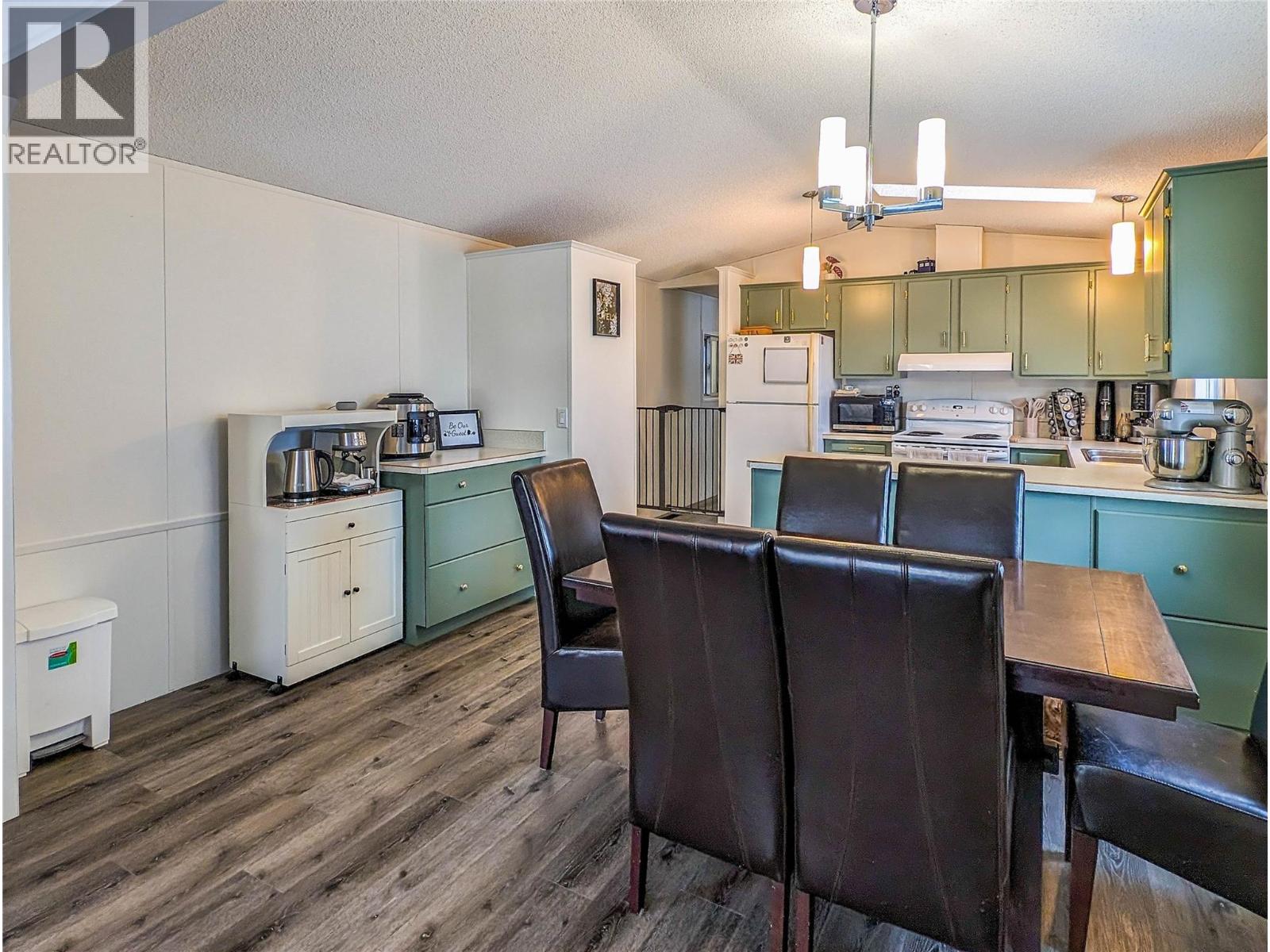  6721 51 Street Northeast, Salmon Arm