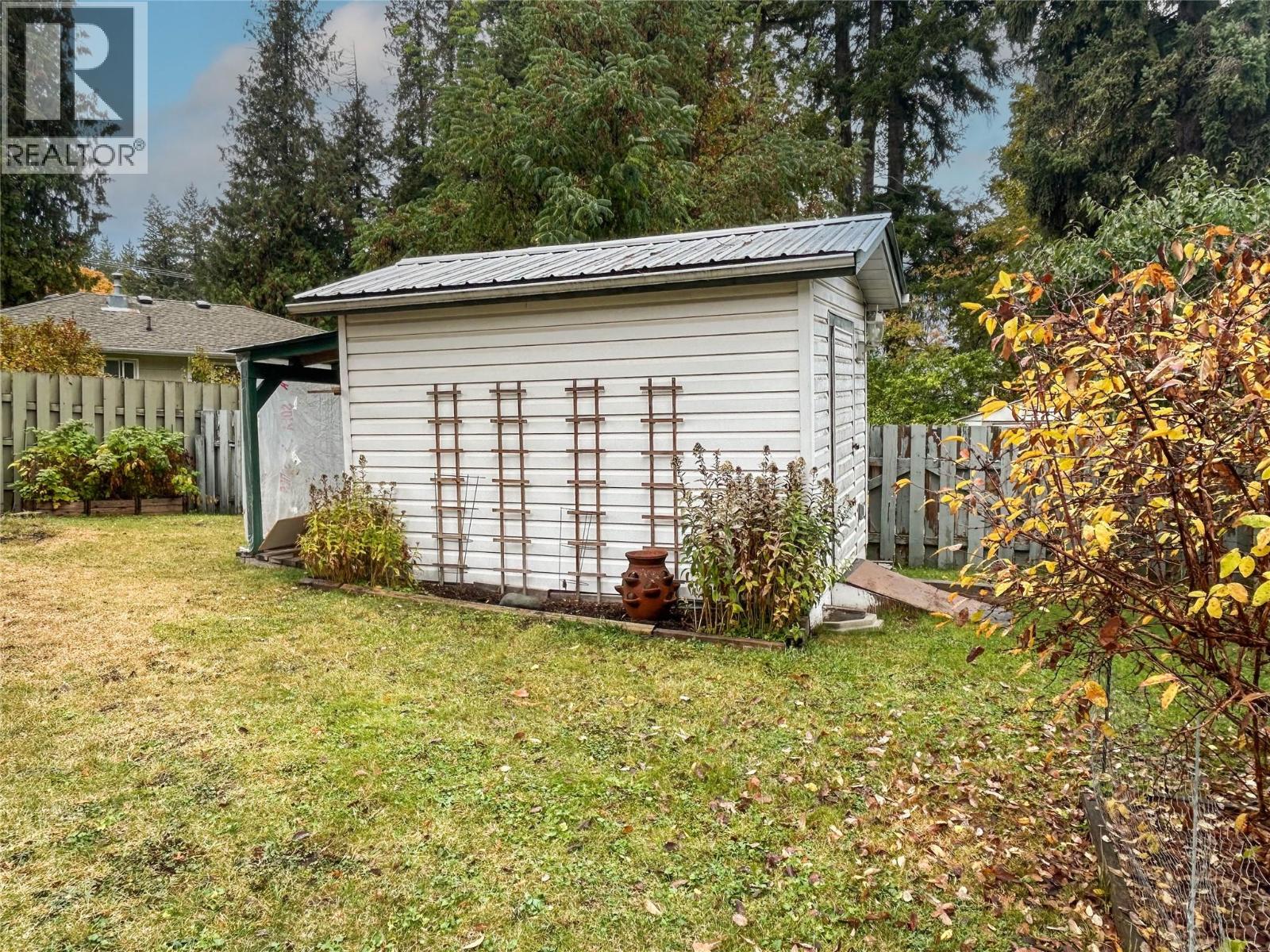  6721 51 Street Northeast, Salmon Arm