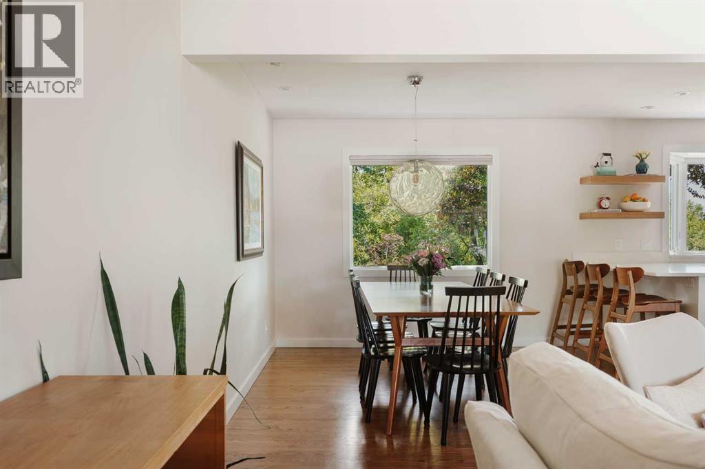 Single Family House Bungalow for Sale in  Windsor Street NW St Andrews Heights Calgary 