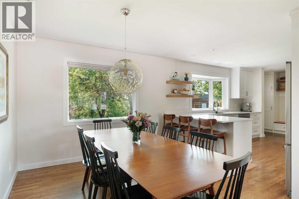 Single Family House Bungalow for Sale in  Windsor Street NW St Andrews Heights Calgary 