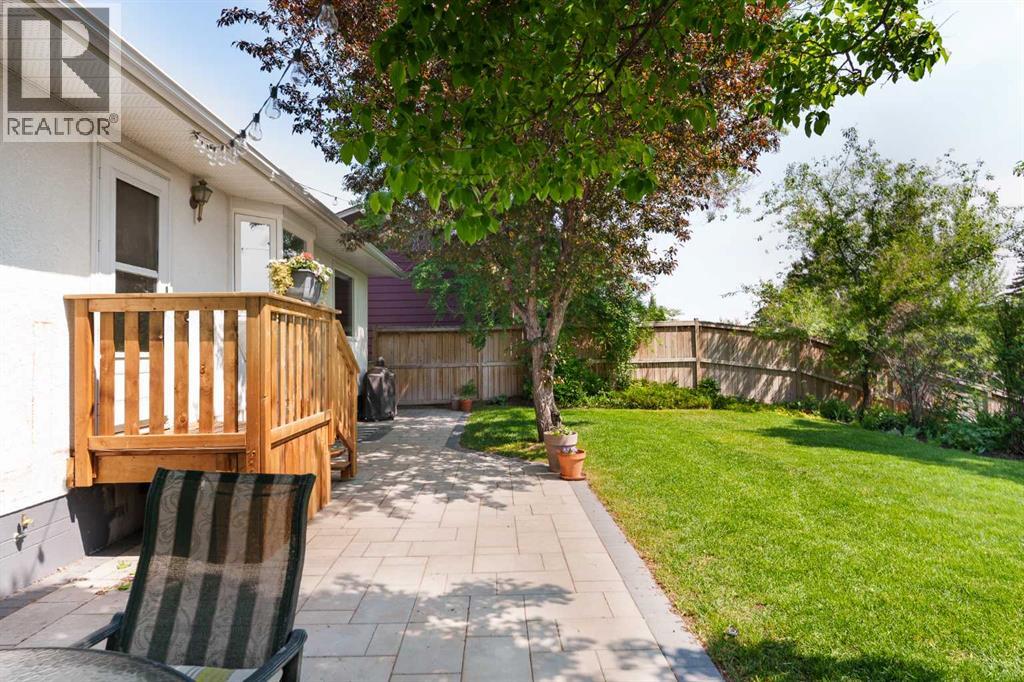 Single Family House Bungalow for Sale in  Windsor Street NW St Andrews Heights Calgary 