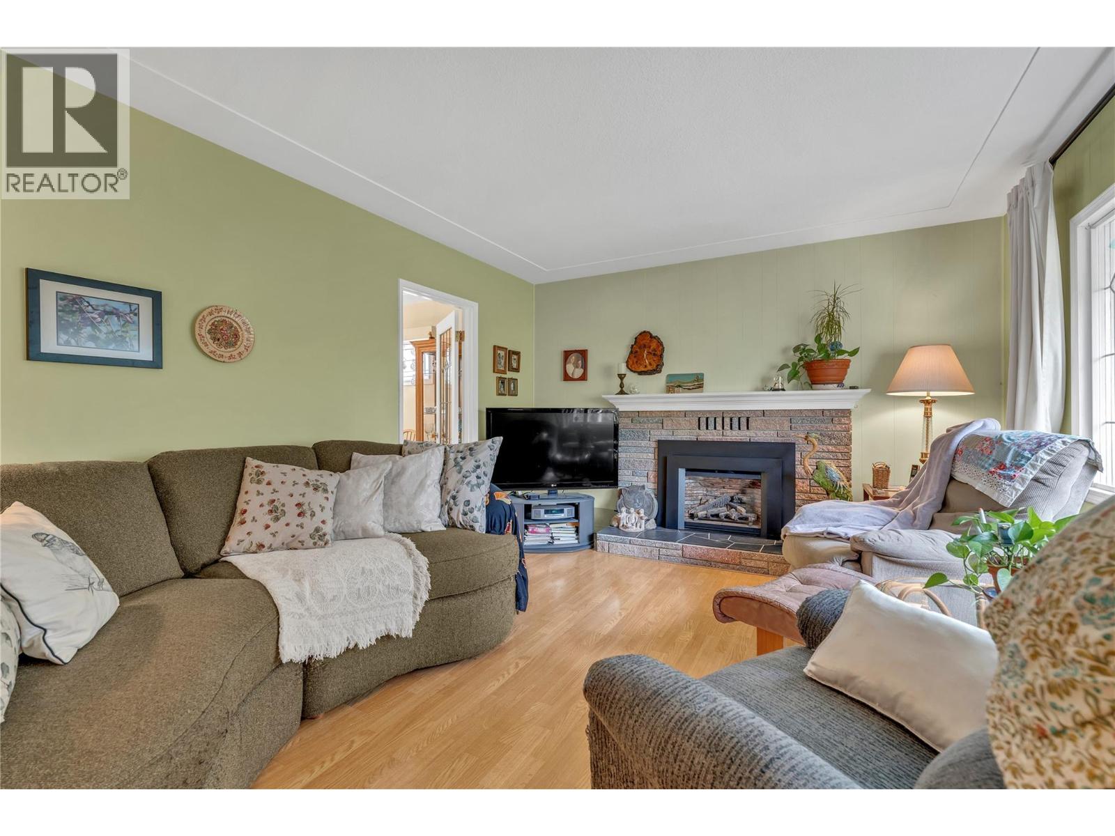 956 Kilwinning Street, Penticton