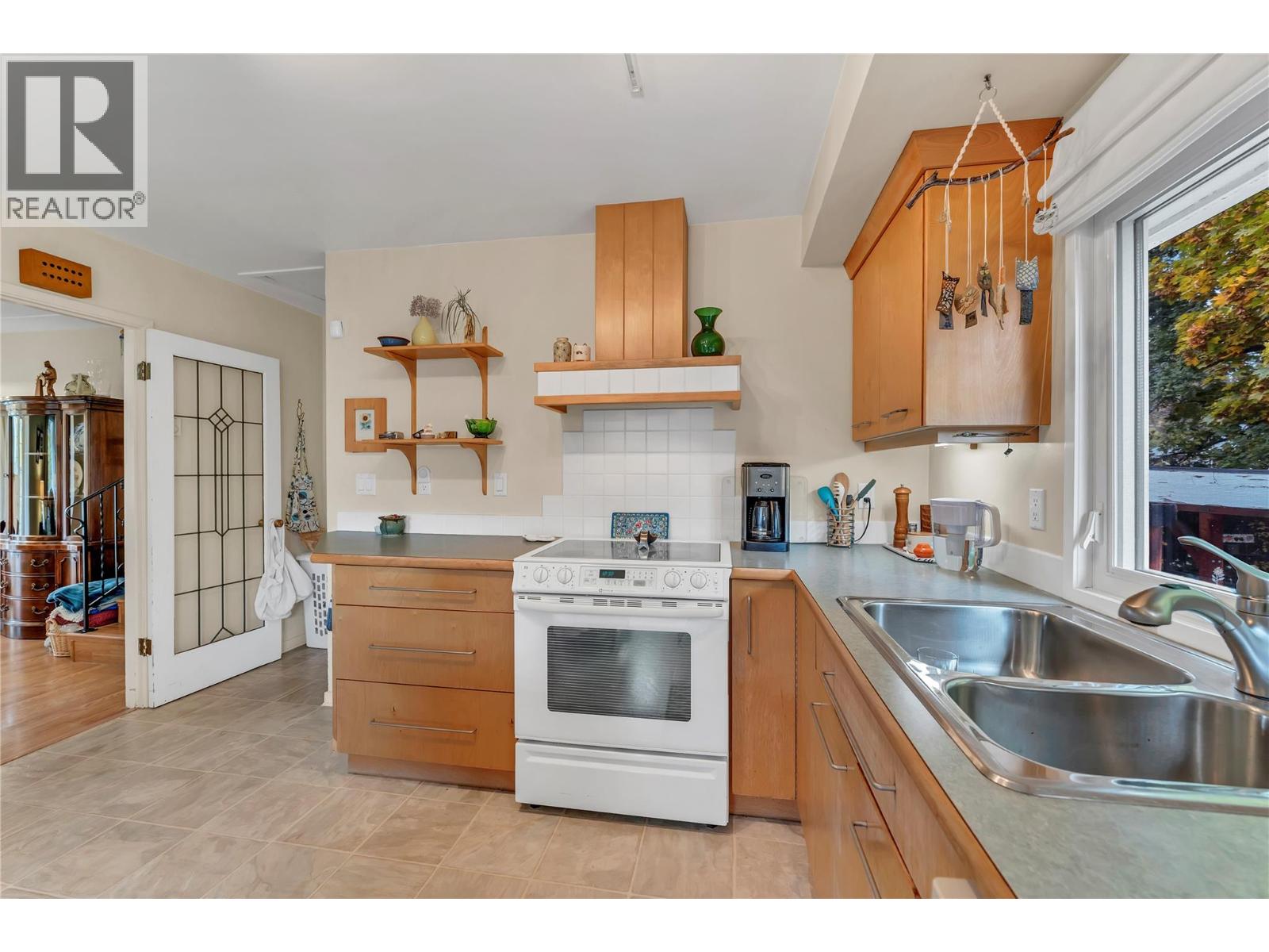 956 Kilwinning Street, Penticton