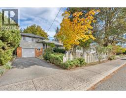  956 Kilwinning Street, Penticton