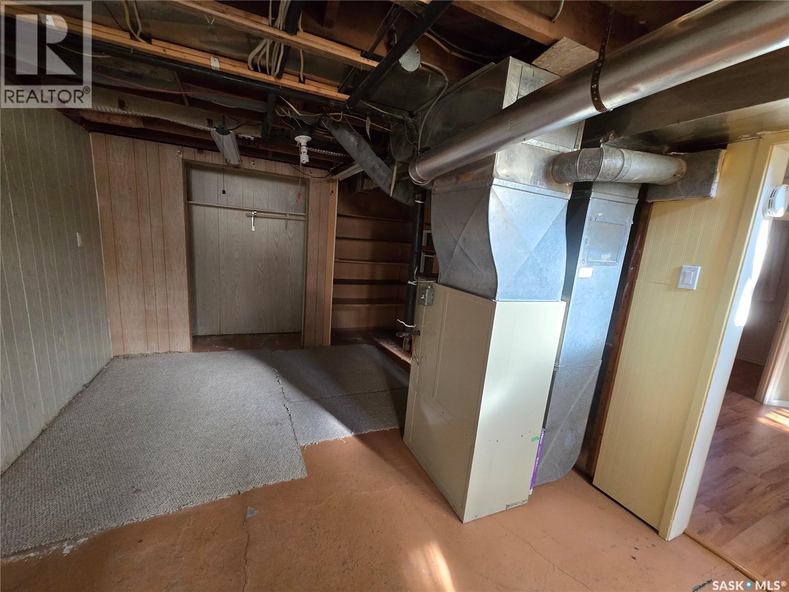 Single Family House Bungalow for Sale in  nd AVENUE NW Swift Current 