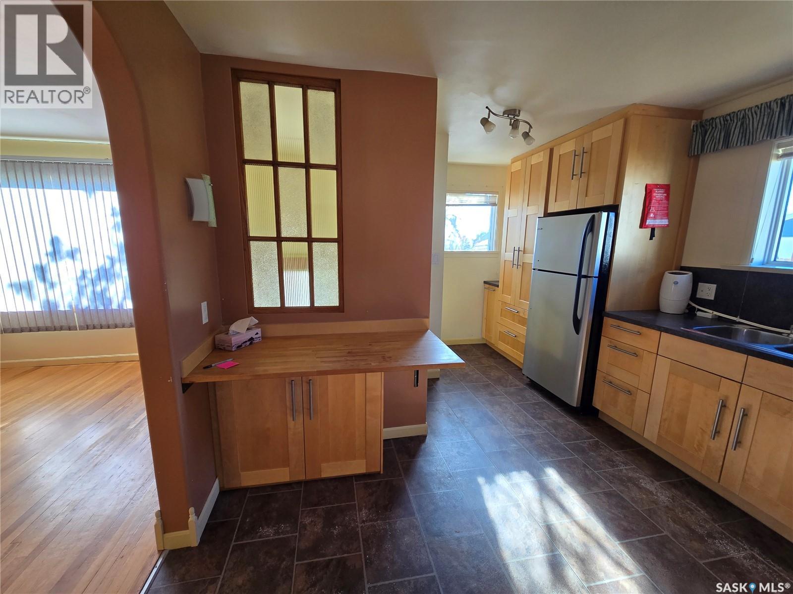 Single Family House Bungalow for Sale in  nd AVENUE NW Swift Current 