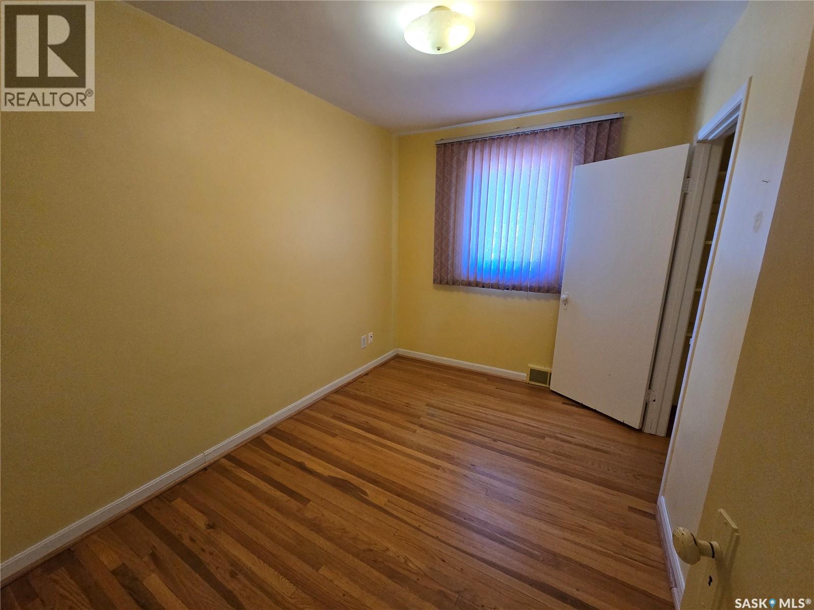 Single Family House Bungalow for Sale in  nd AVENUE NW Swift Current 