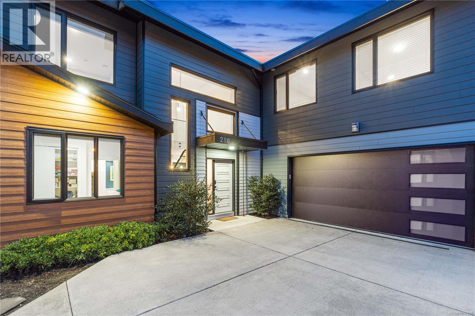 210 Crestline Terr, Nanaimo