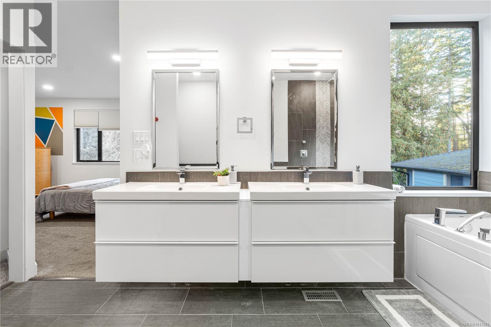 210 Crestline Terr, Nanaimo