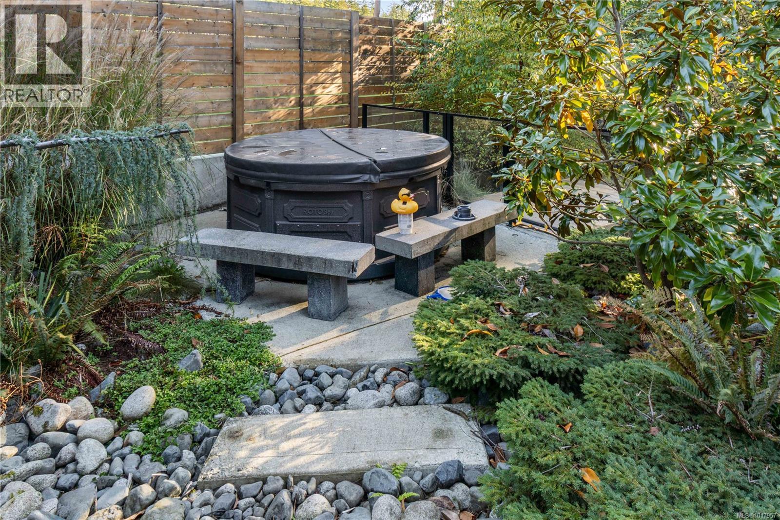 210 Crestline Terr, Nanaimo