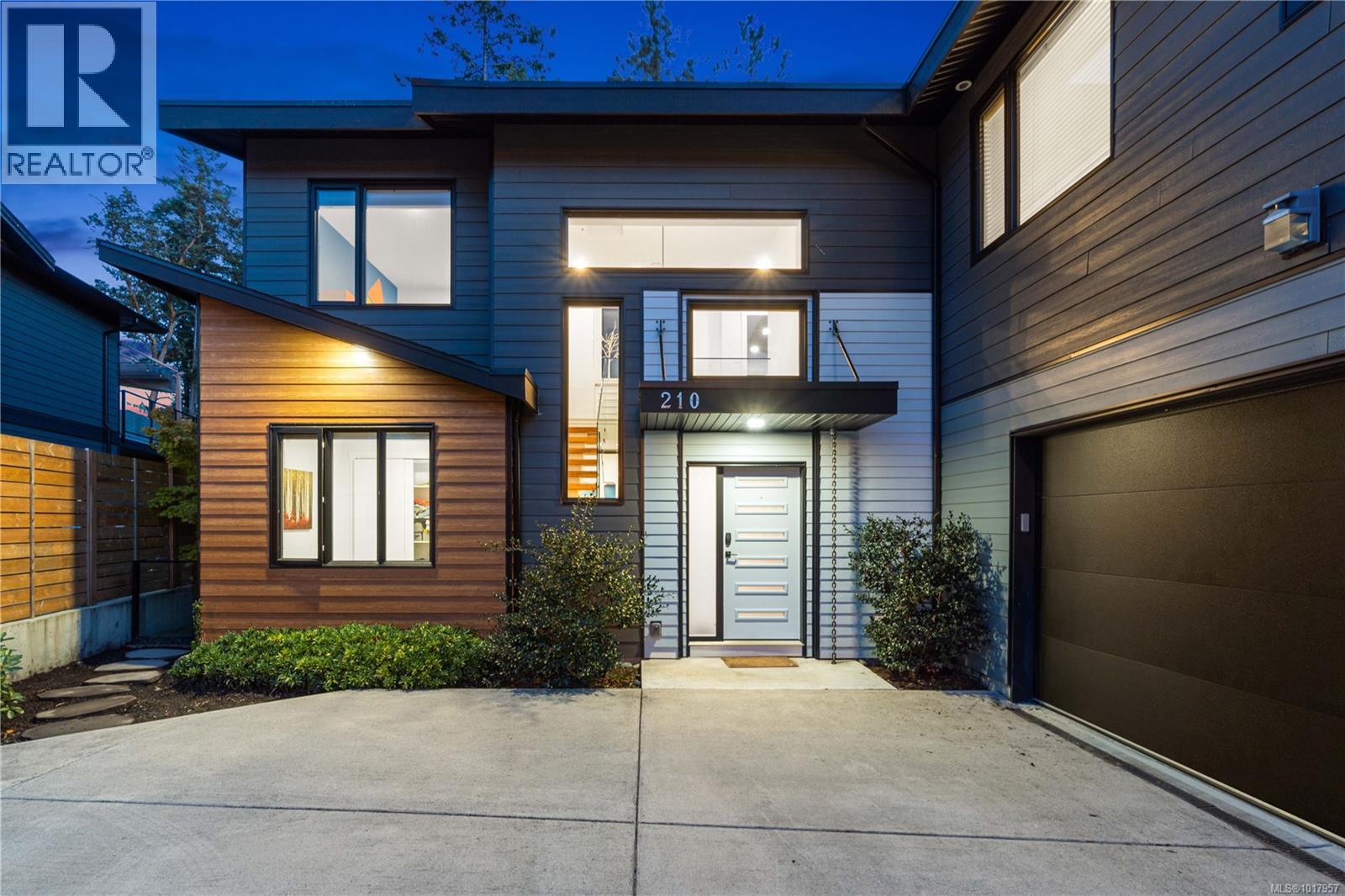 210 Crestline Terr, Nanaimo