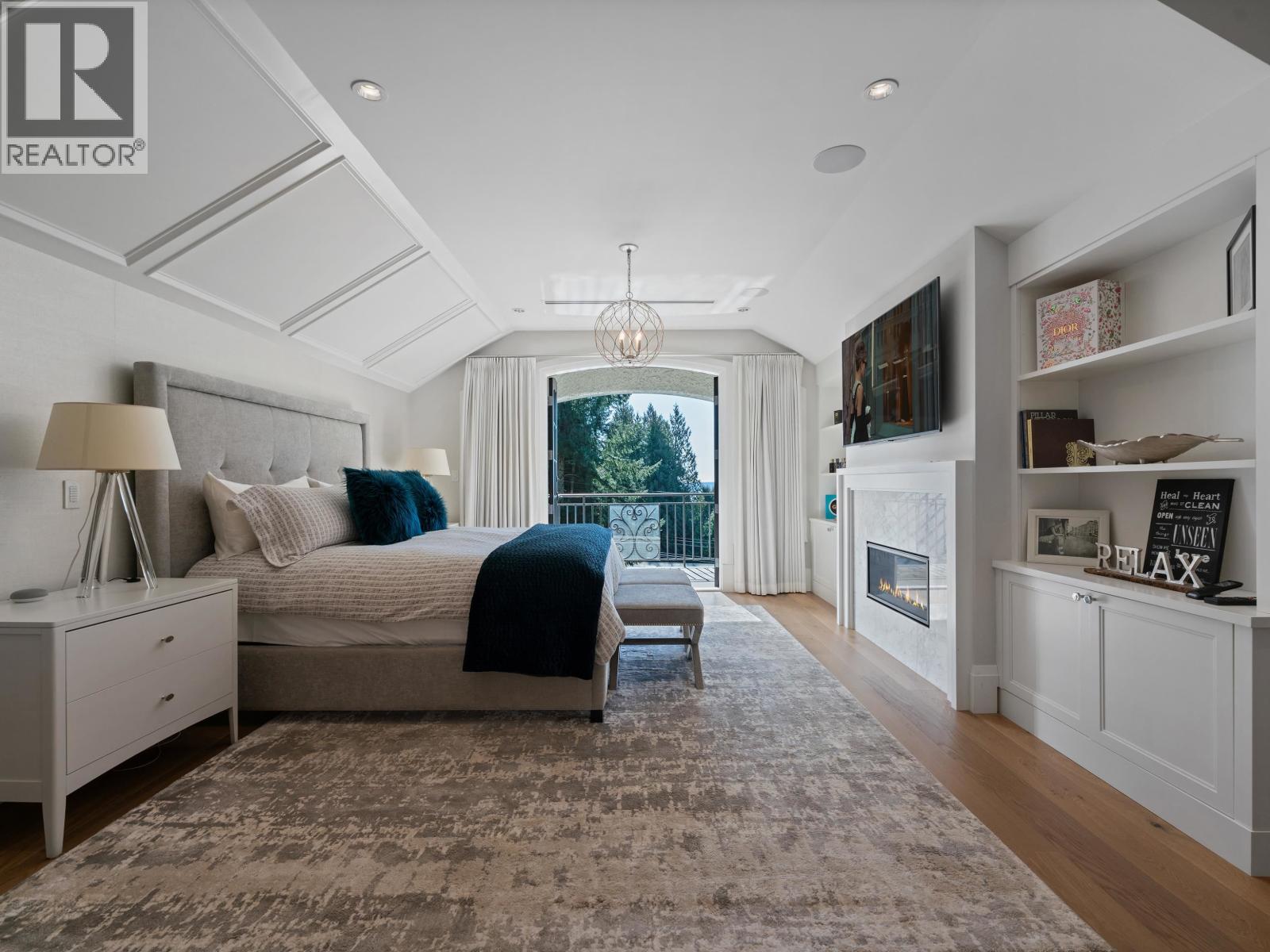 2985 ALTAMONT CRESCENT, West Vancouver