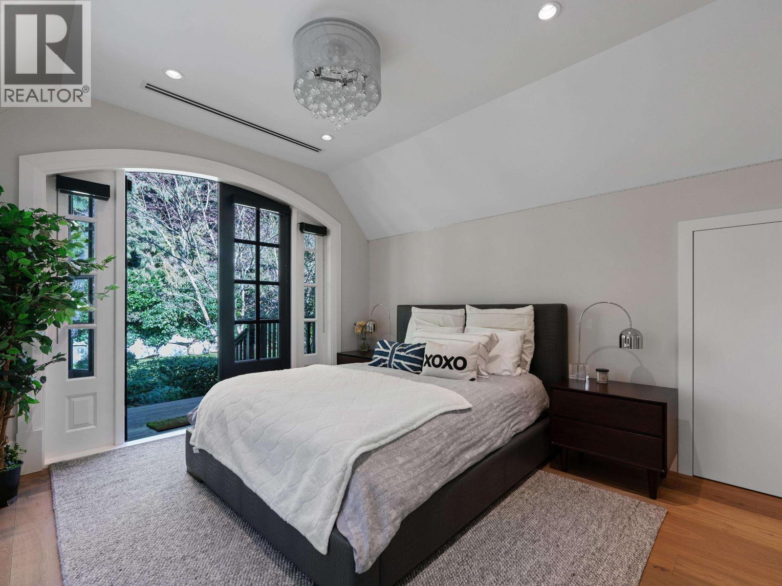 2985 ALTAMONT CRESCENT, West Vancouver