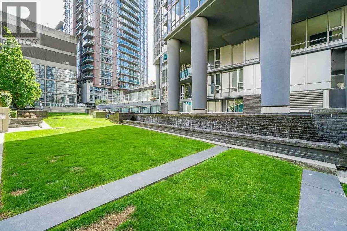 1605 788 HAMILTON STREET, Vancouver