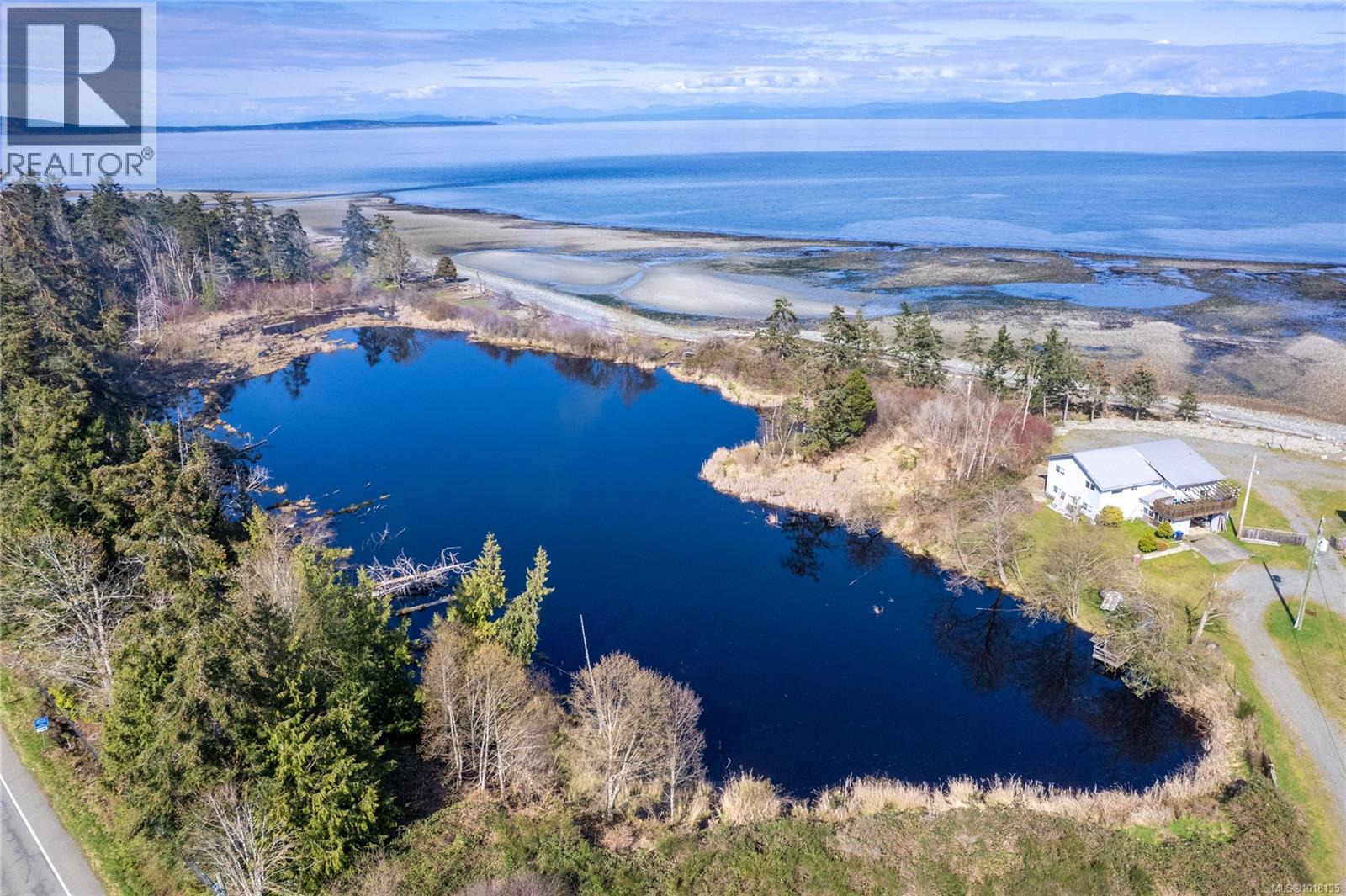 3021 Raymur Pl, Qualicum Beach