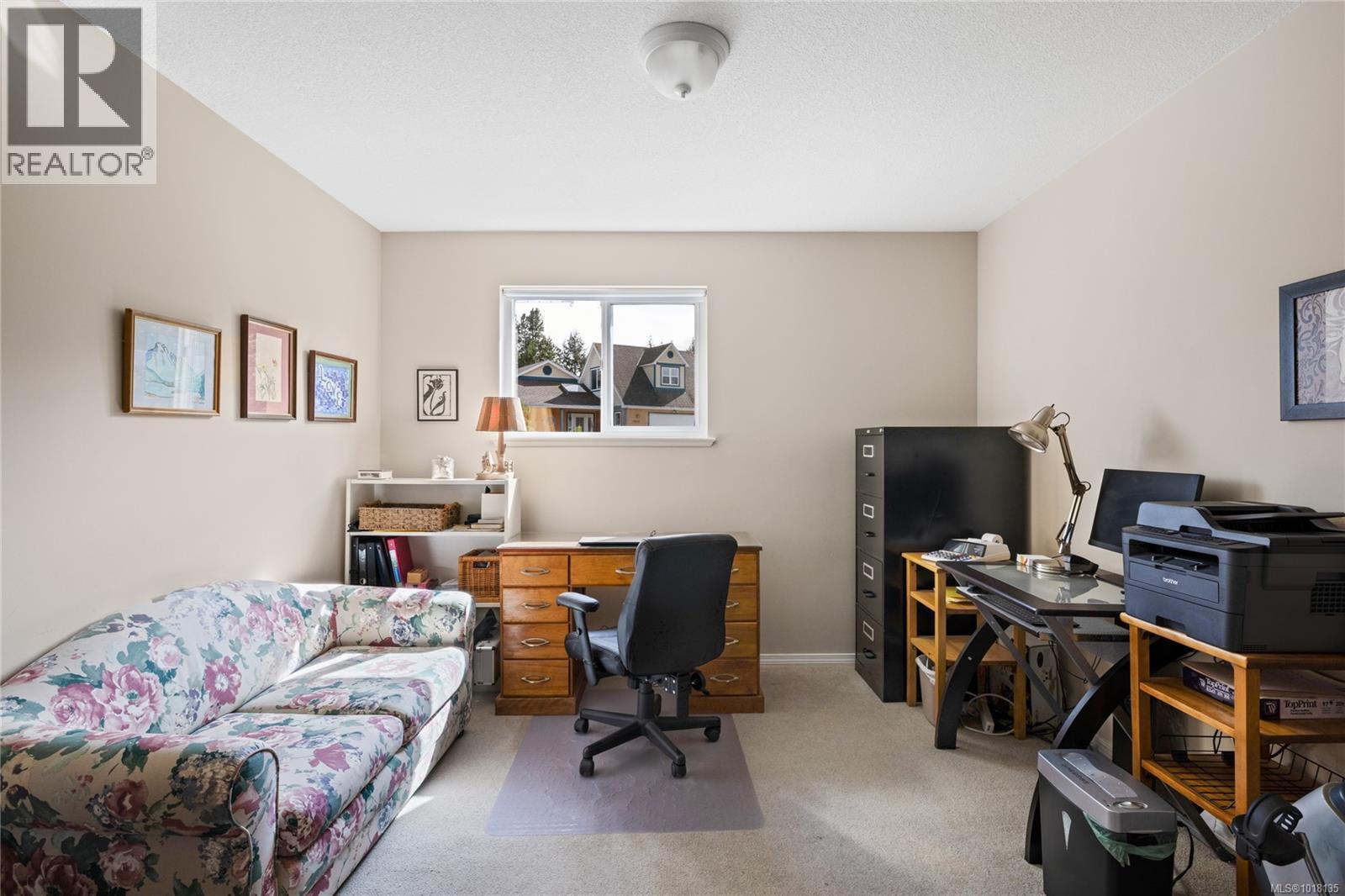 3021 Raymur Pl, Qualicum Beach